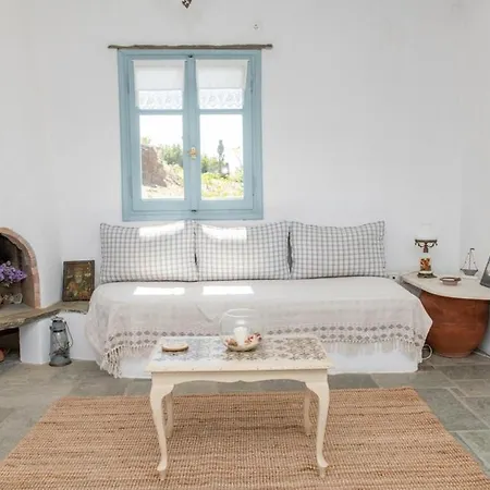 Holiday home αστραία - με θέα στο αιγαίο Agios Ioannis (Tinos)